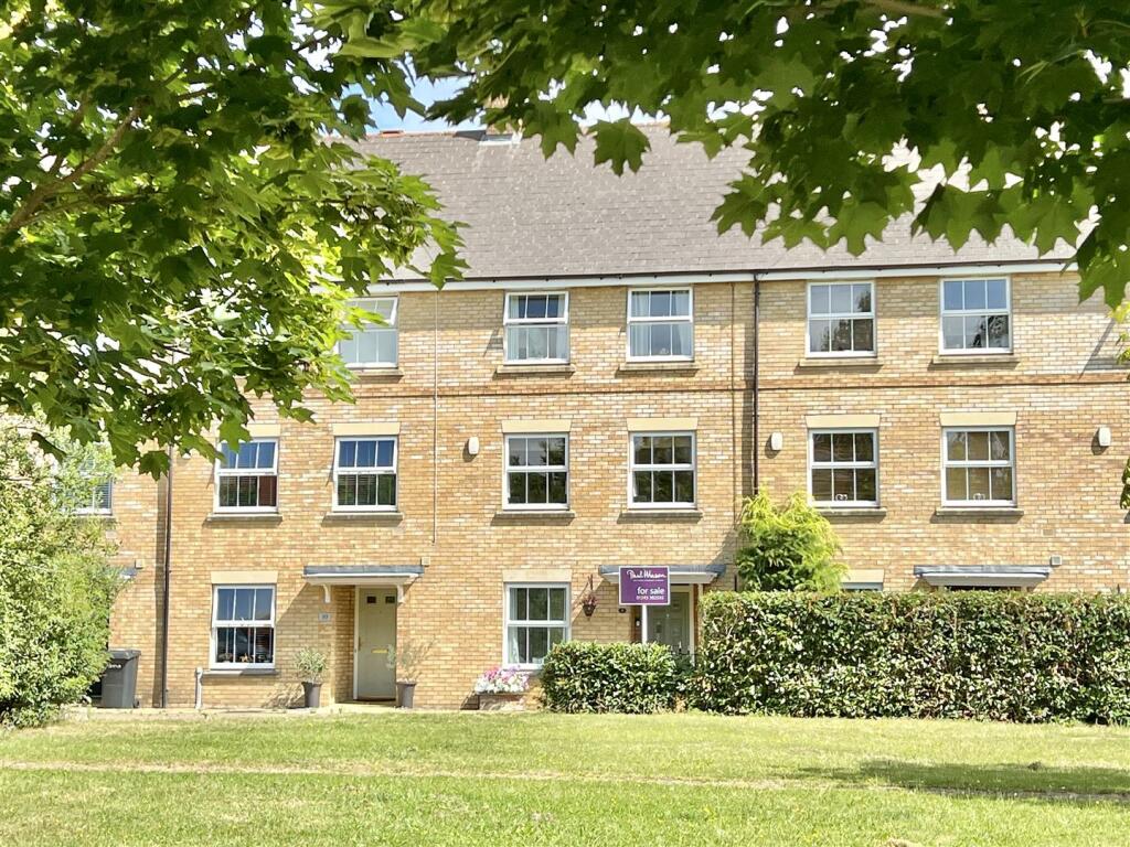 4 bedroom house for sale in Fayrewood Drive, Great Leighs, Chelmsford, CM3