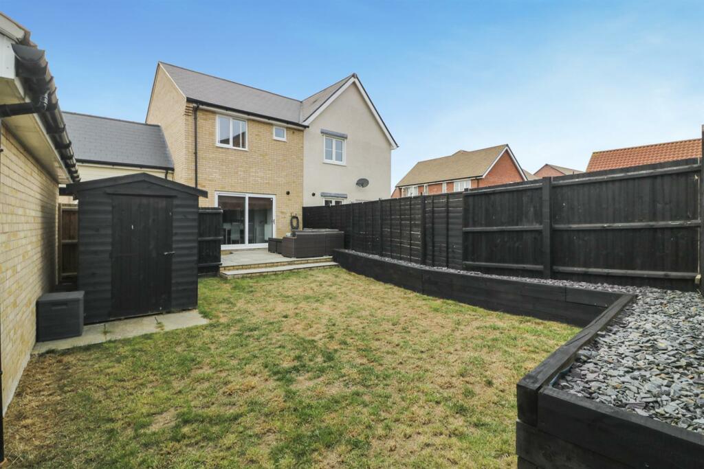 Additional property image - Orchard Way, Boreham