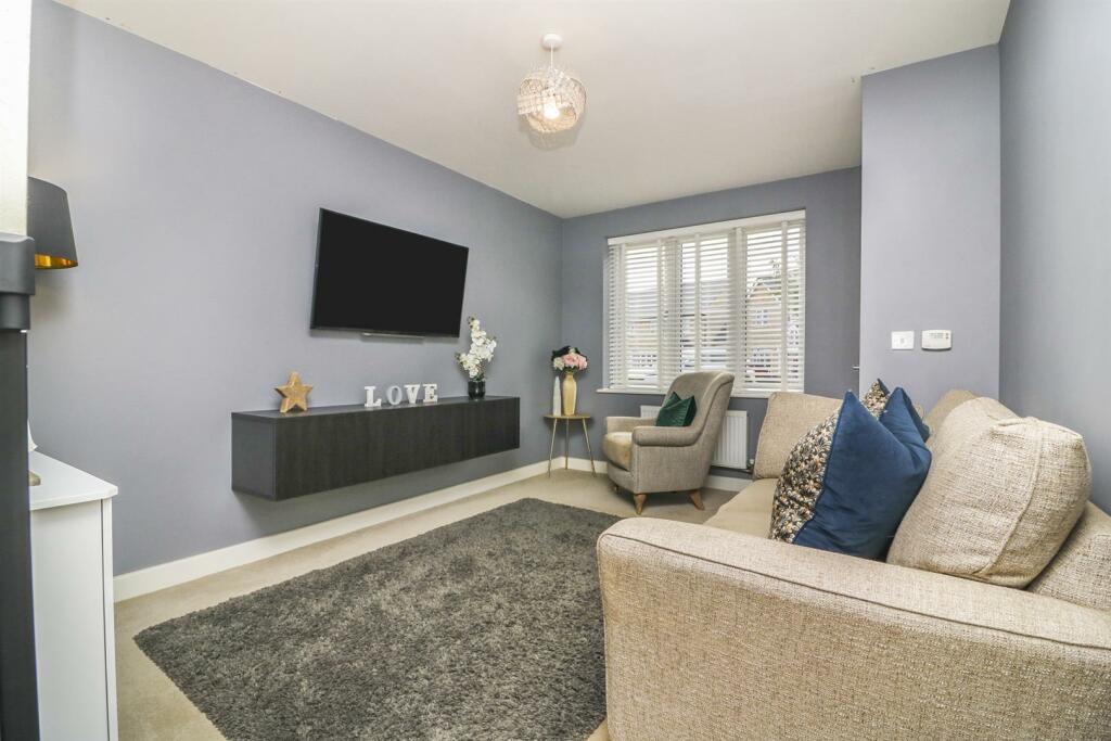 Additional property image - Orchard Way, Boreham