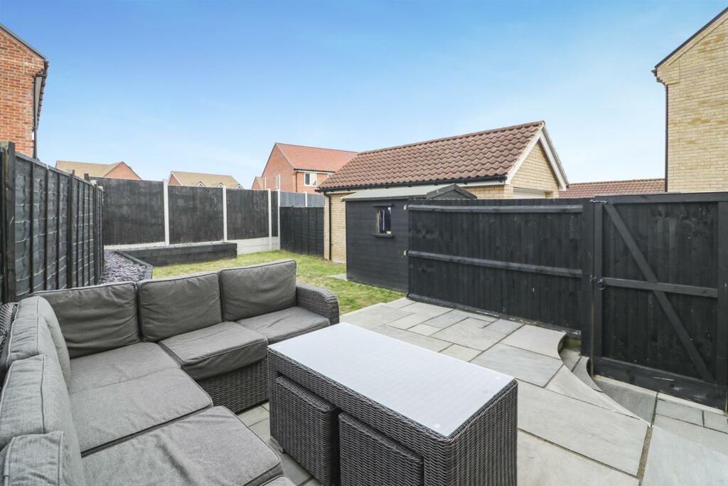 Additional property image - Orchard Way, Boreham