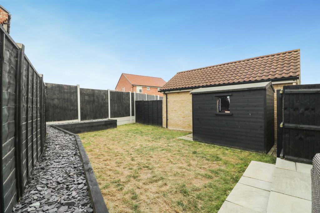 Additional property image - Orchard Way, Boreham