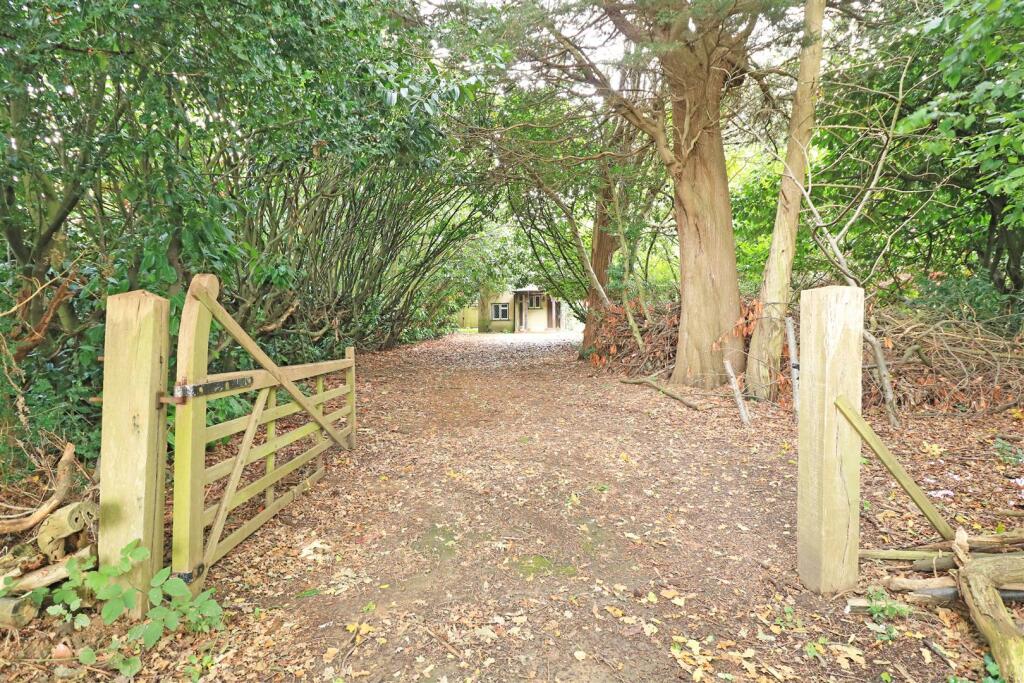 Additional property image - Damases Lane, Boreham