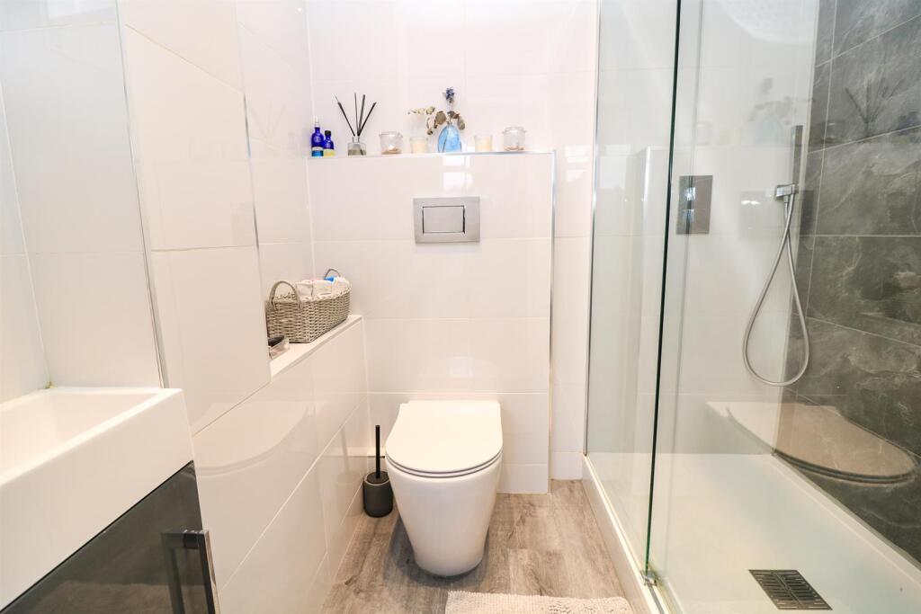 Additional property image - Elizabeth Way, Hatfield Peverel