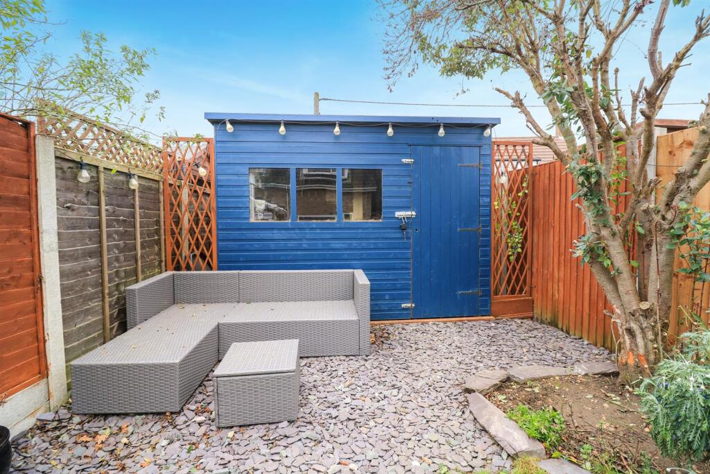 Additional property image - Elizabeth Way, Hatfield Peverel
