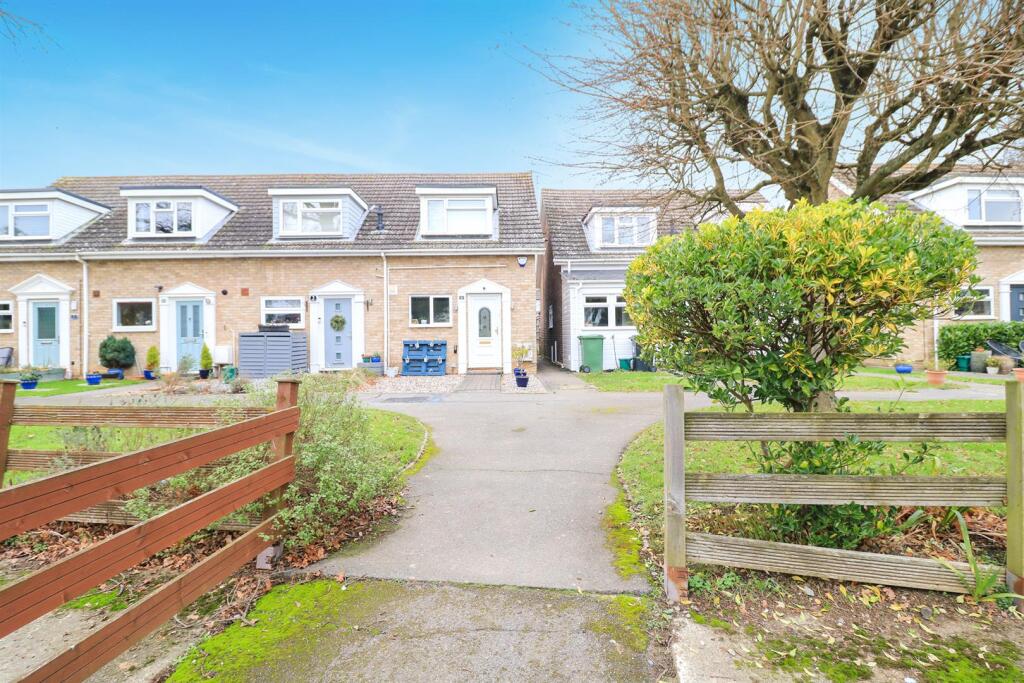 Additional property image - Elizabeth Way, Hatfield Peverel