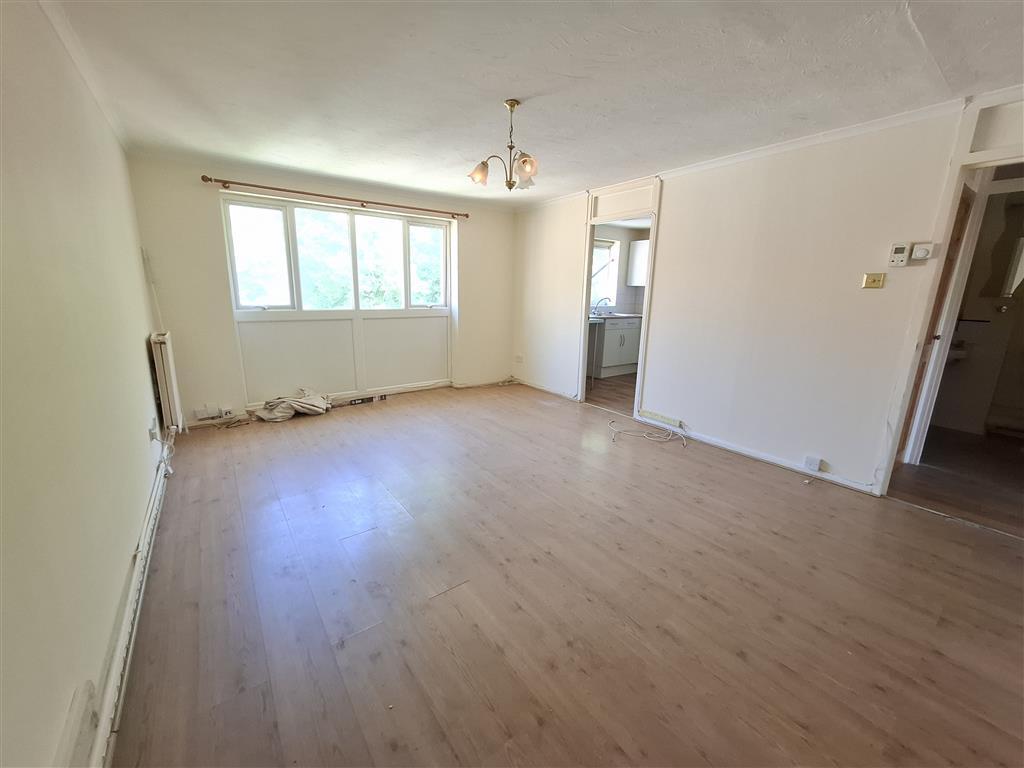Main image of property: Cleves Road, HEMEL HEMPSTEAD