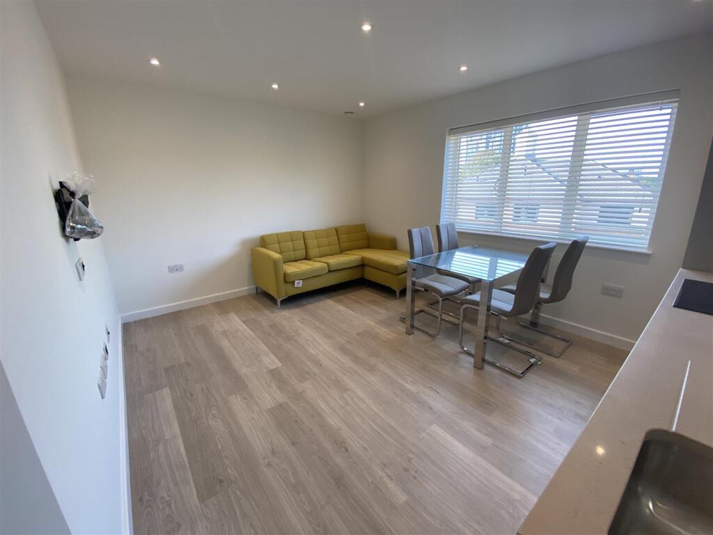 Main image of property: Clifton Court, Corner Hall, HEMEL HEMPSTEAD