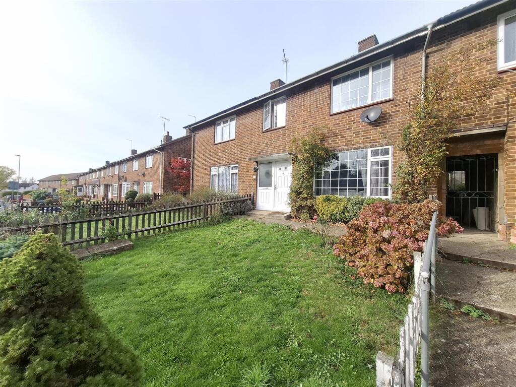 Main image of property: Barnacres Road, HEMEL HEMPSTEAD