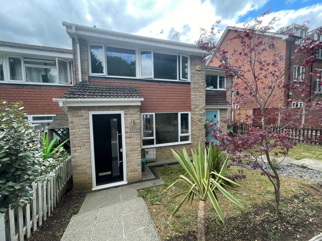 Main image of property: Cleves Road, HEMEL HEMPSTEAD