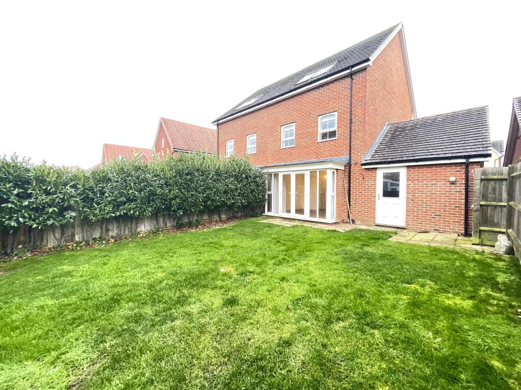 Main image of property: Admiral Avenue, HEMEL HEMPSTEAD