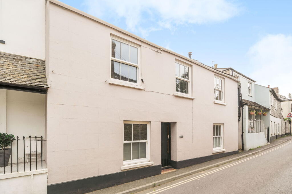 Main image of property: Belle Vue Road, Kingsbridge, TQ7 1LY