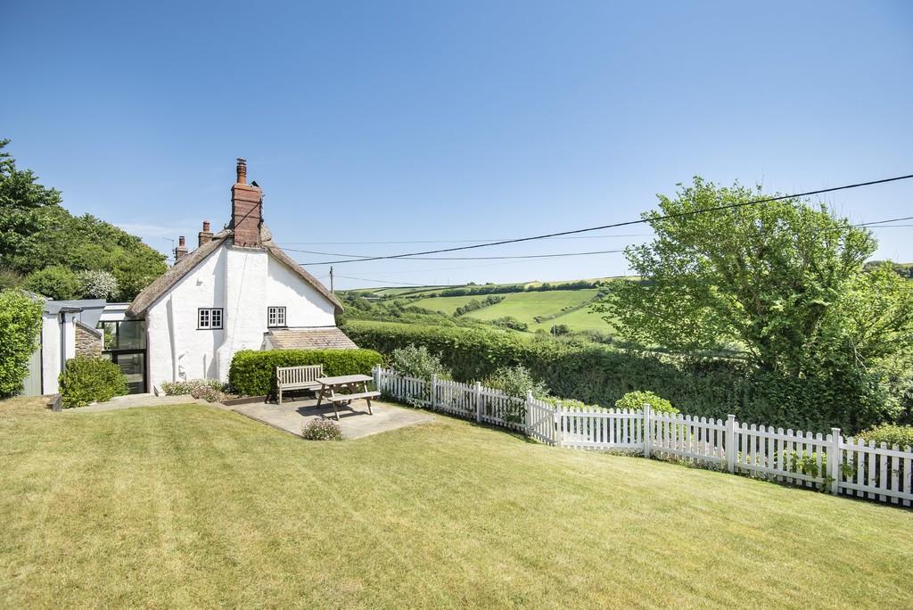 2 bedroom cottage for sale in Galmpton, Kingsbridge, TQ7