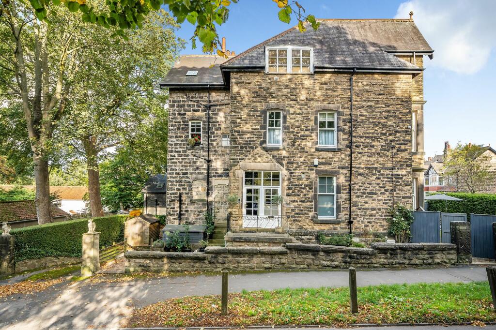 4 bedroom apartment for sale in Cold Bath Road, Harrogate, HG2
