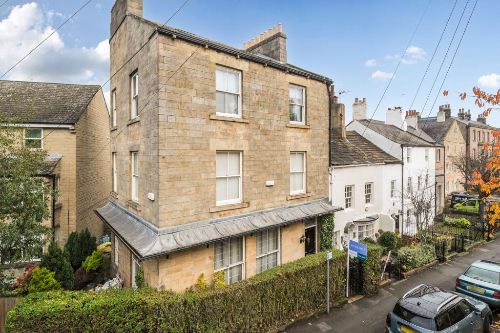 Main image of property: Devonshire Place, Harrogate, HG1