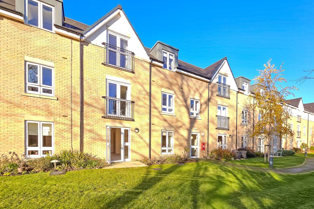 Main image of property: Wetherby Road, Harrogate, HG2