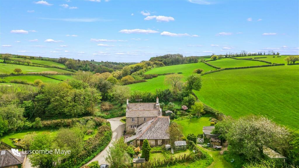 7 bedroom detached house for sale in Nr Ugborough, South Devon, PL21