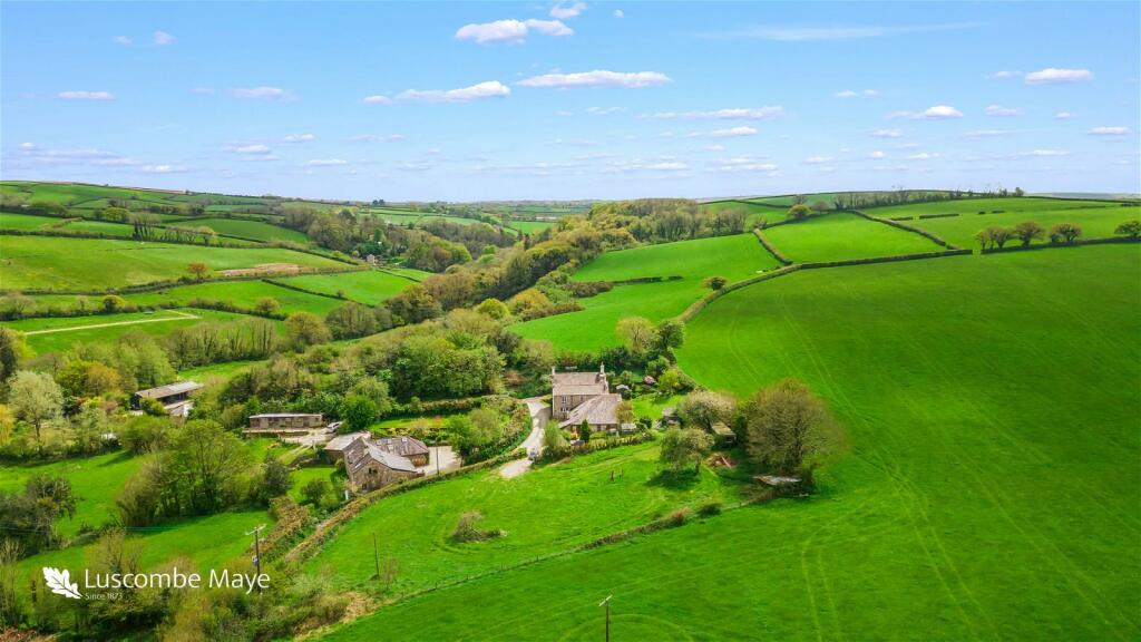 7 bedroom detached house for sale in Nr Ugborough, South Devon, PL21
