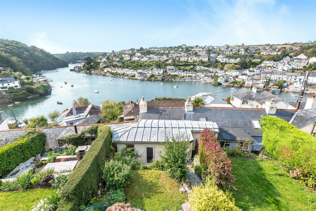 Main image of property: Pillory Hill, NOSS MAYO, South Devon