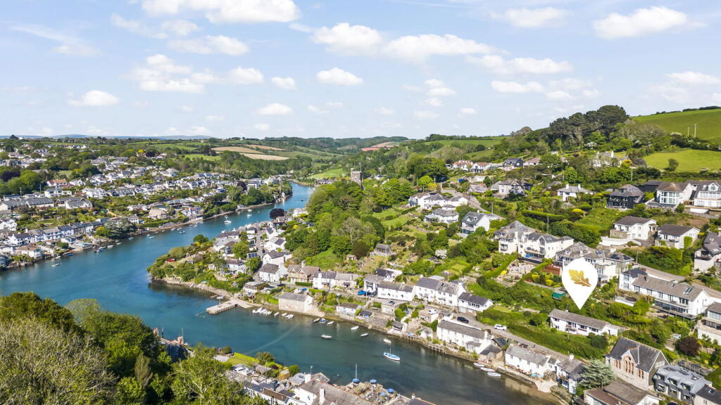 Main image of property: Creekside,NOSS MAYO,South Devon