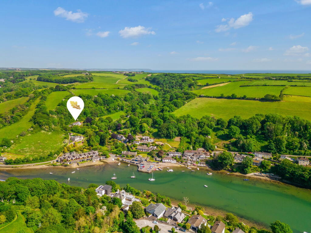 Main image of property: Bridgend, NOSS MAYO, South Devon