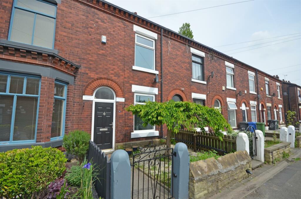 2 bedroom terraced house for sale in Newmarket Road, AshtonUnderLyne, OL7