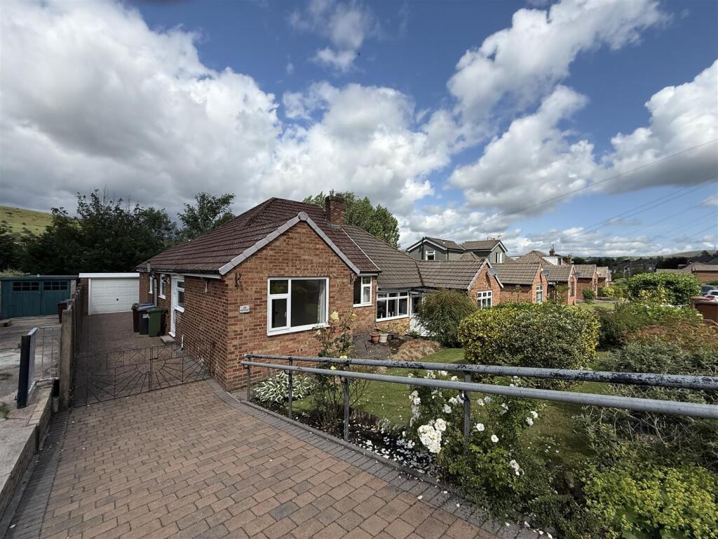 3 bedroom semi-detached bungalow