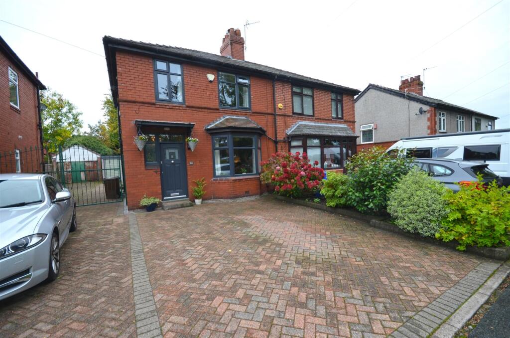 Main image of property: Derby Road, Ashton-Under-Lyne