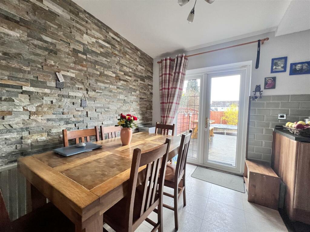 3 bedroom semidetached house for sale in Fistral Crescent, Stalybridge