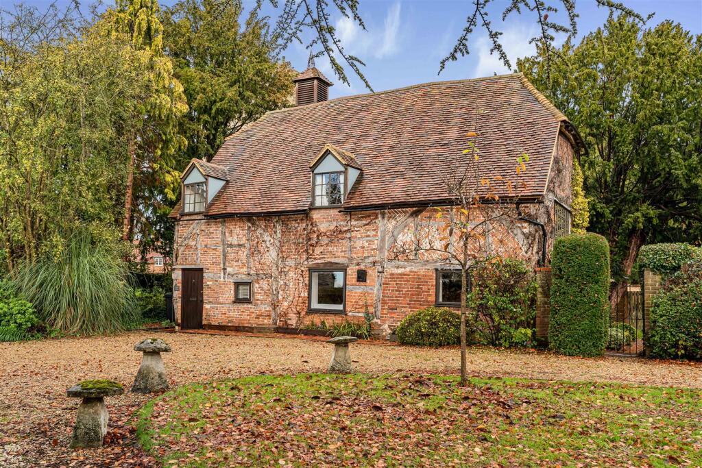 Main image of property: Manor Farm Lane, East Hagbourne
