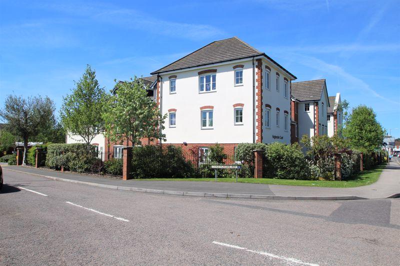 1 bedroom retirement property for sale in Penn Road, Hazlemere, HP15