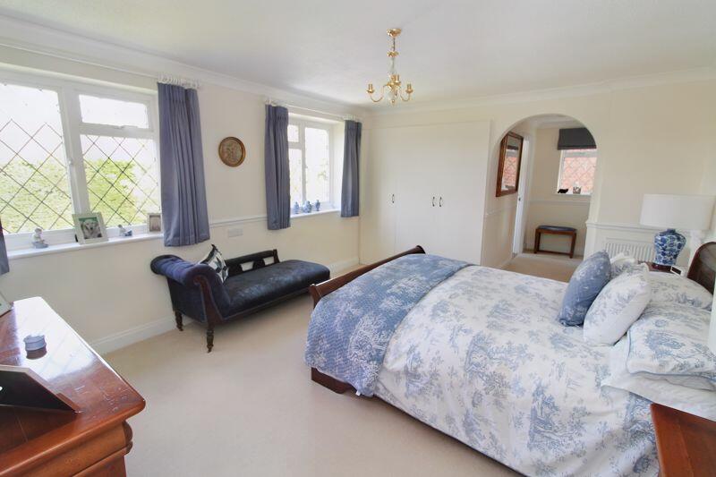 4 bedroom detached house for sale in Penn/Tylers Green, HP10