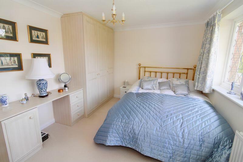 4 bedroom detached house for sale in Penn/Tylers Green, HP10