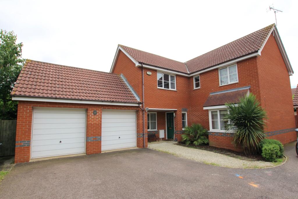 5 bedroom detached house for rent in Fleming Close, Yaxley, Peterborough, PE7 3ZD, PE7