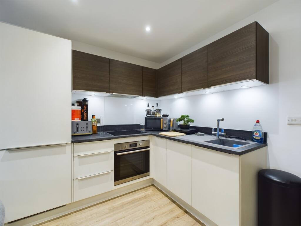 Main image of property: Clifton House, 84 Broadway, Peterborough, PE1 1QZ