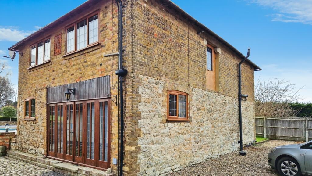 5 bedroom detached house for rent in Dean Street East Farleigh ME15