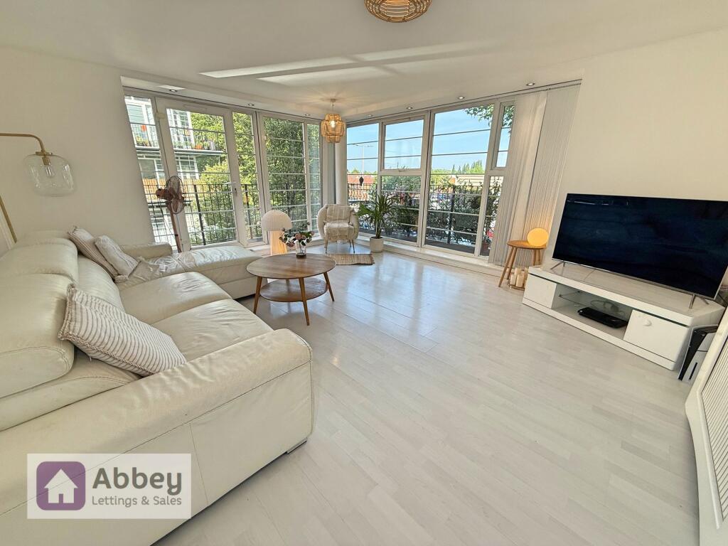 Main image of property: Montvale Gardens, Leicester, LE4