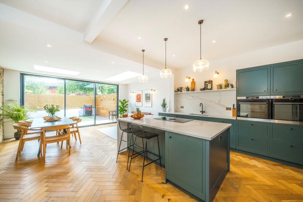 Main image of property: Topsham Road, Tooting