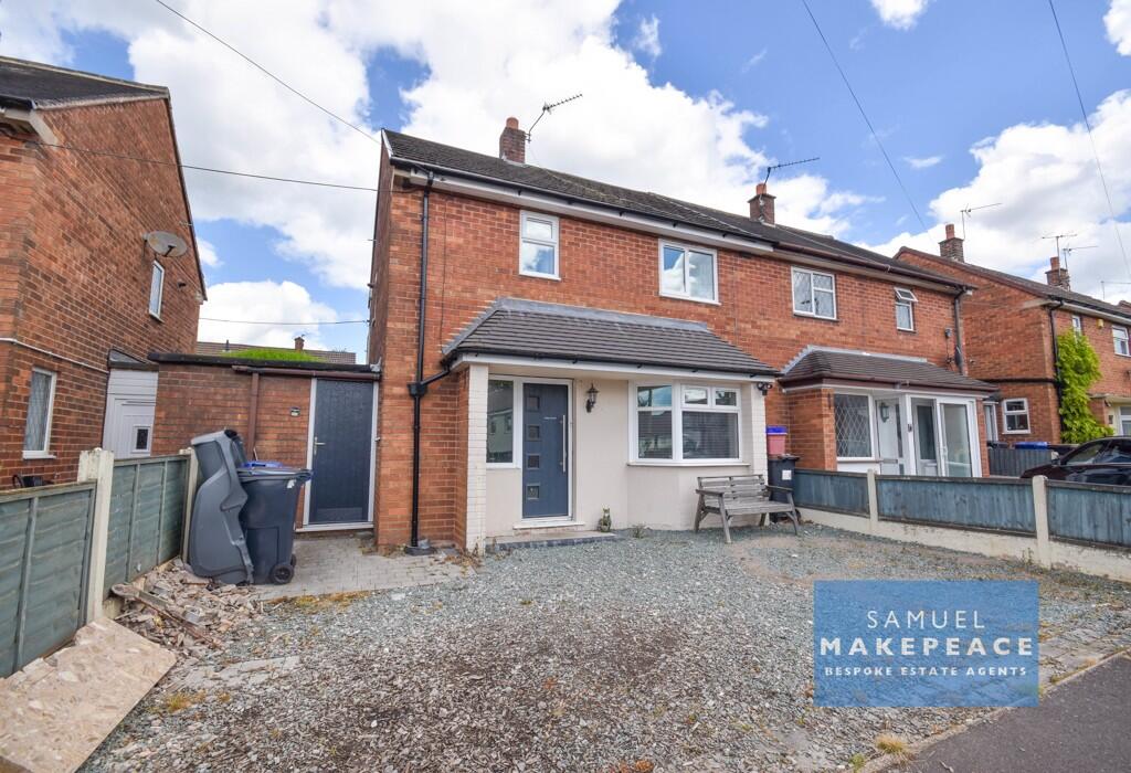 3 bedroom semidetached house for sale in Dee Lane, Seabridge