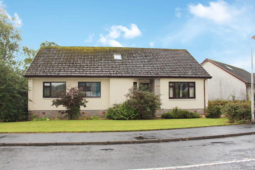 5 bedroom detached house for sale in Greenhaugh Way, Braco, Dunblane, FK15