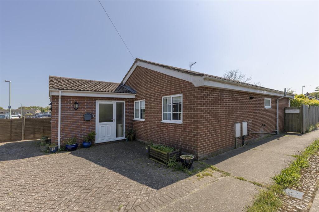 Main image of property: Mount Pleasant, Reydon, Southwold