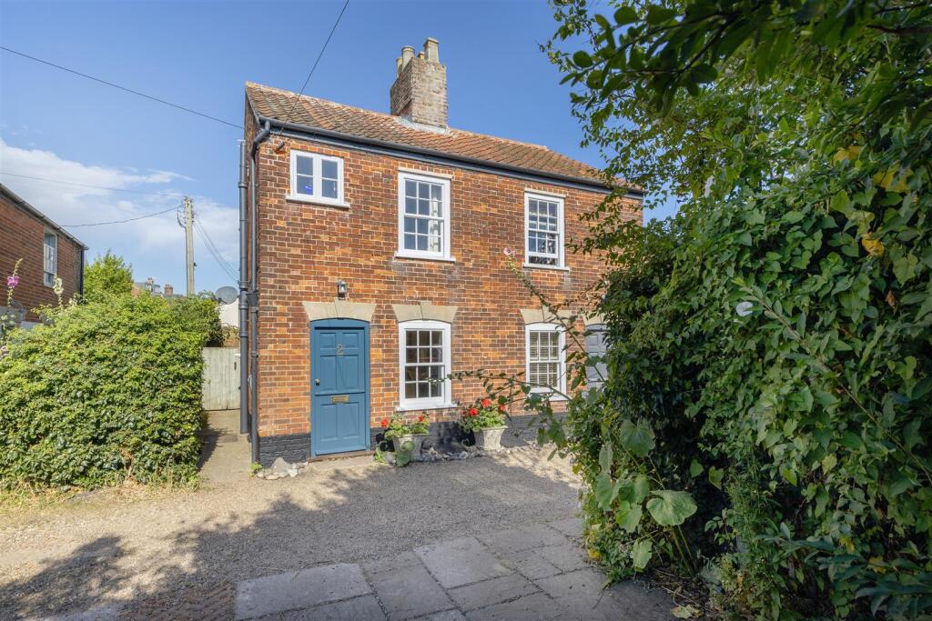 Main image of property: 2 Youngs Yard