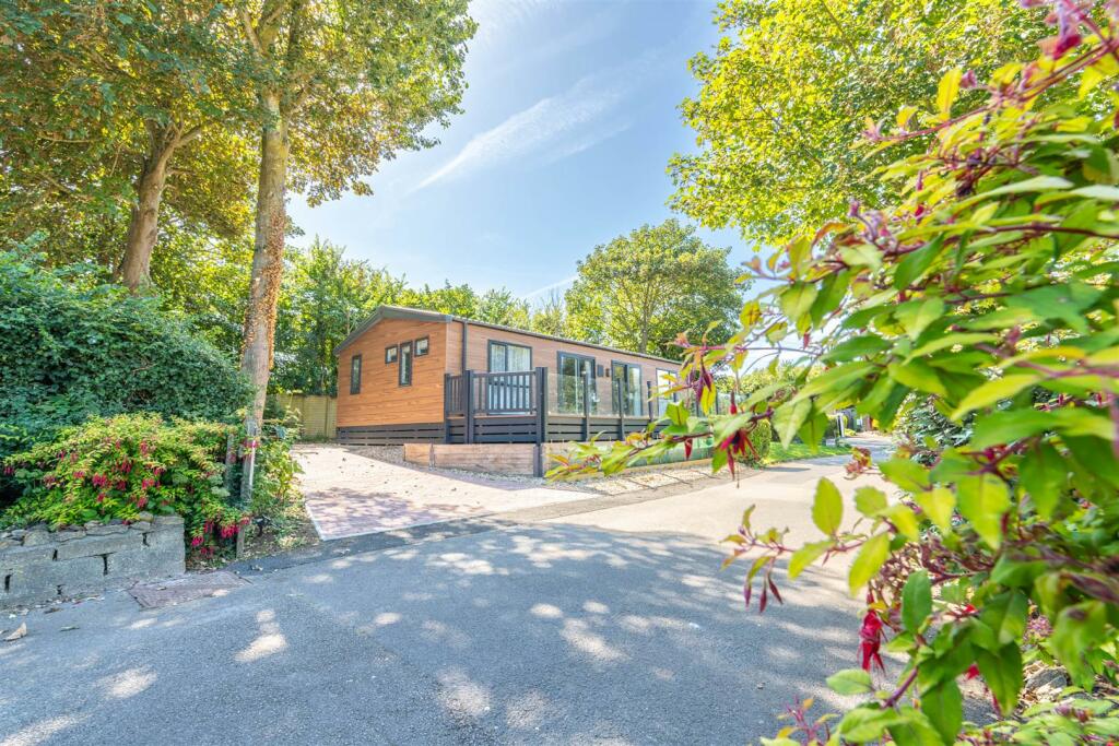 Main image of property: Bredy Lane, Burton Bradstock, Bridport