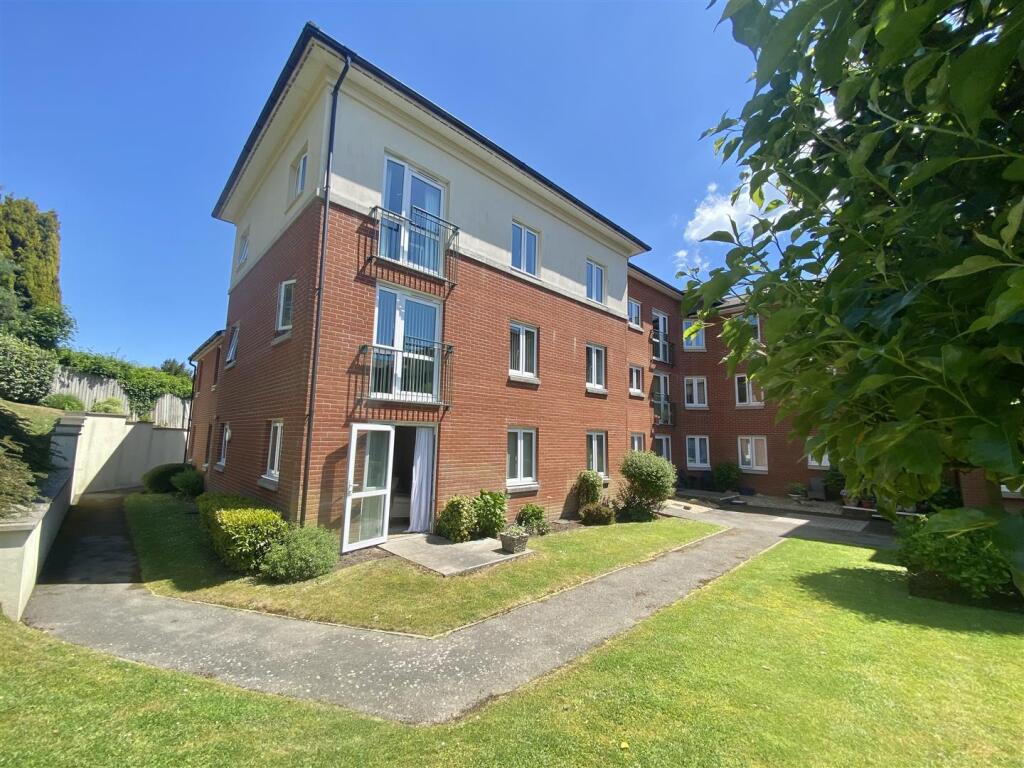 Main image of property: St. Andrews Road, Bridport