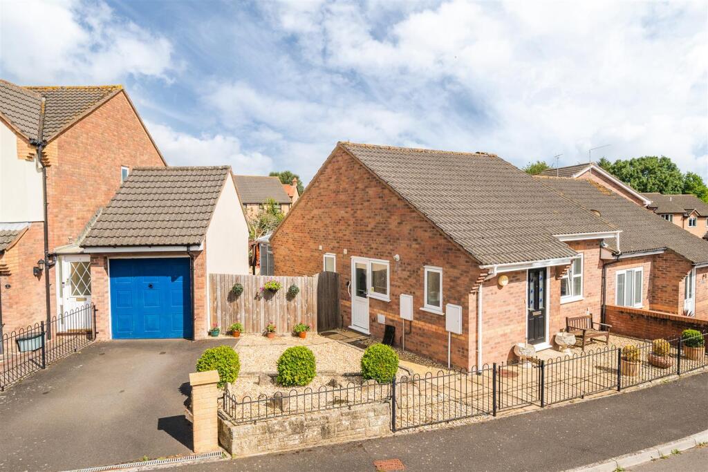 Main image of property: Blind Lane Close, Bradpole, Bridport