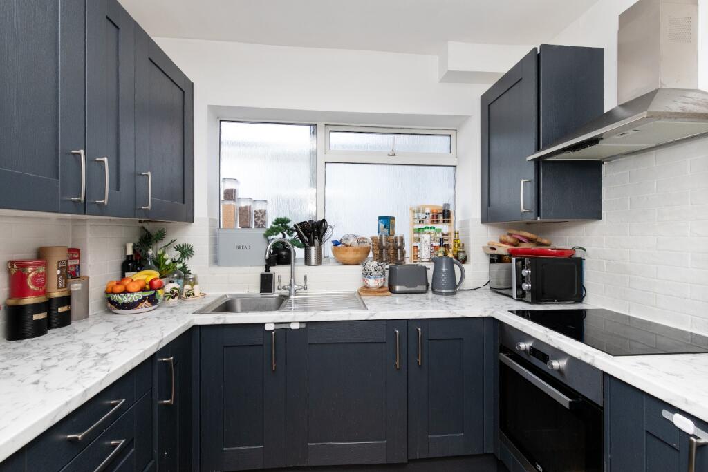 Additional property image - Southview Road, Southwick, Brighton, West Sussex, BN42 4TW