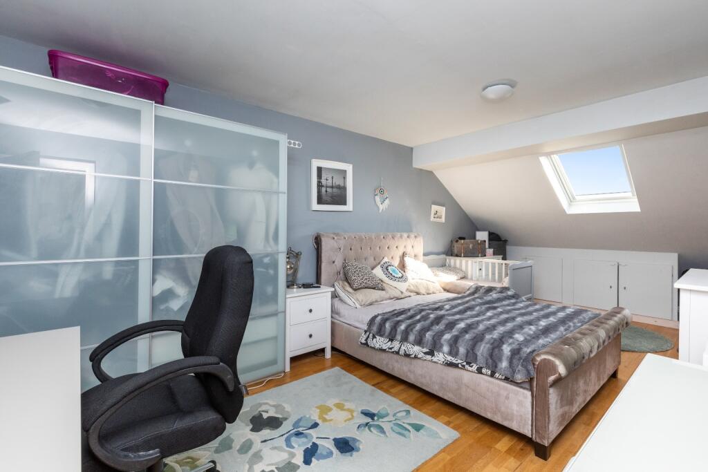Additional property image - Southview Road, Southwick, Brighton, West Sussex, BN42 4TW