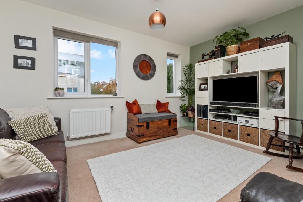 Additional property image - Rainbow Square, Shoreham-by-sea, BN43 6AX