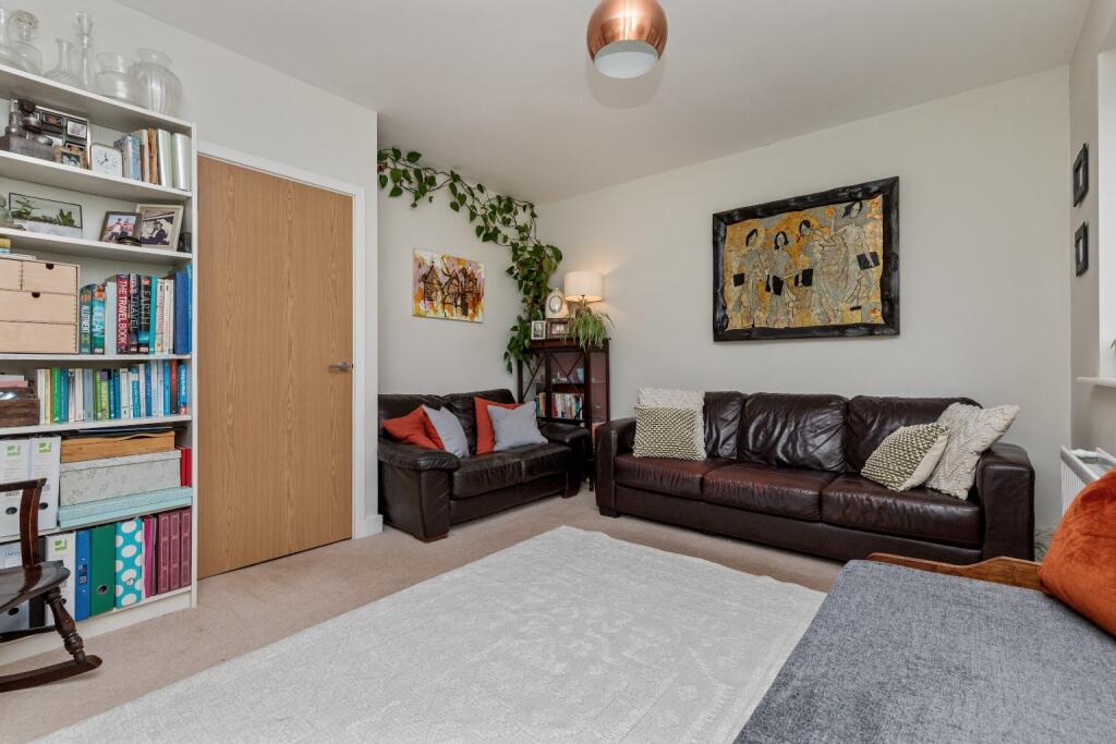 Additional property image - Rainbow Square, Shoreham-by-sea, BN43 6AX