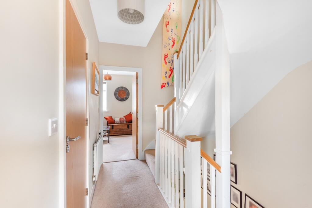 Additional property image - Rainbow Square, Shoreham-by-sea, BN43 6AX