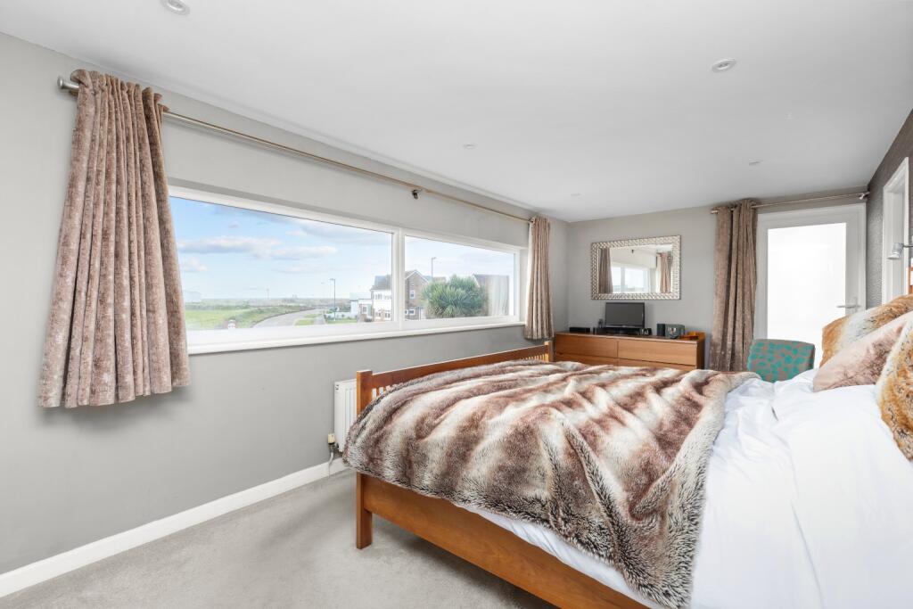 Additional property image - Beach Green, Shoreham by Sea, Opposite The Foreshore